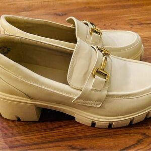 Dream Pairs Cream Loafers with Gold Accents